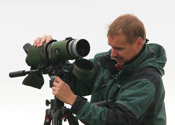 ooo
Hannu Spithamis toru teibiga lappimas, september 2006

UP
Keywords: birders lindurid birdwatch