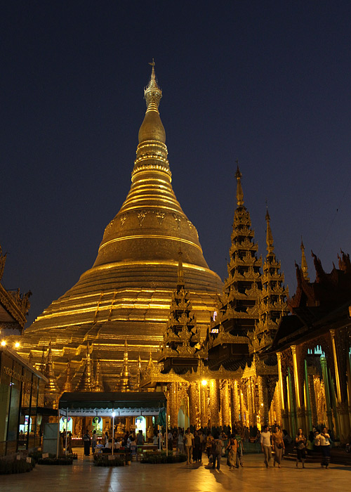 Shwedagon pagoda
Birma olulisemaid vaatamisväärsusi, jaanuar 2012

UP
