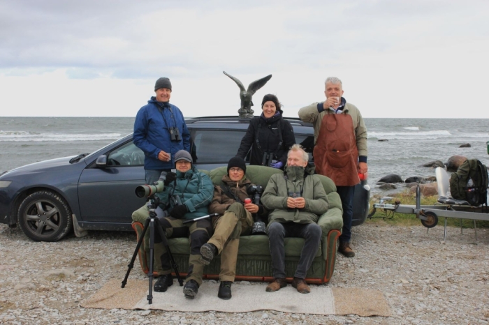 Estonian Open 2025
Võistkond Tšill ja grill koosseisus (ülevalt vasakult) Margus Ots, Mariliis Paal, Peeter Raudsepp, diivanil lösutavad Marko Mägi, Uku Paal ja Peep Lassmann.

Marika Mann
Keywords: birders