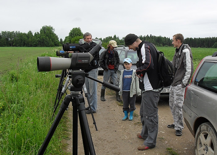 Stepikiivitajat bongamas
Rabaküla, Pärnumaa, juuni 2010

Kuido Kõiv
Keywords: birders